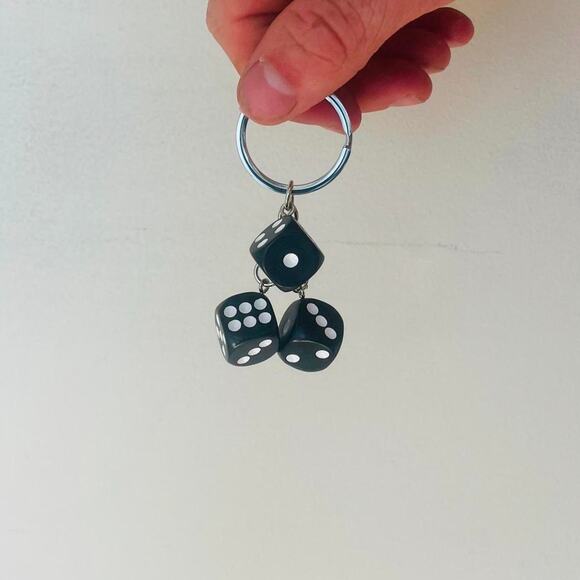 Y2k 2000s vintage style black dice key chain - Picture 5 of 6